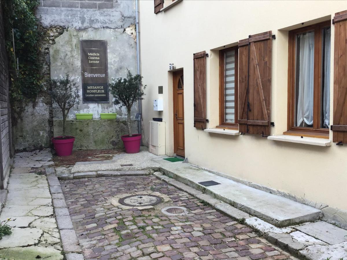 Appartement Medicis Avec Garage Honfleur Exteriör bild